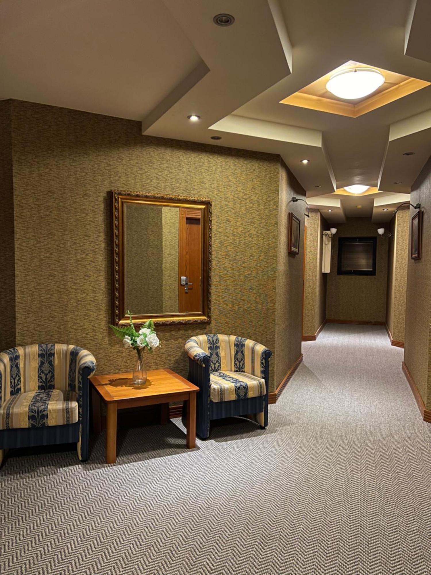 Hotel Princi I Arberit พริสตีนา ภายนอก รูปภาพ